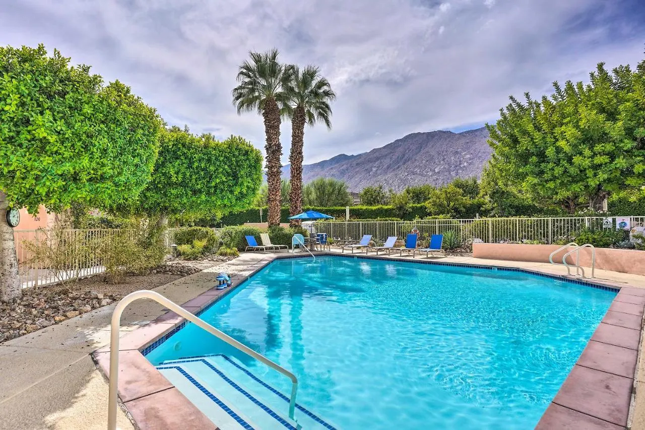 Condo With Patio, Walk To Downtown Palm Springs! 0*,